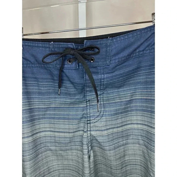 O’Neill Size 34 Men’s Boardshorts Swim Trunks Outdoors Athletic Surf - Picture 3 of 7